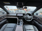 クラウンクロスオーバー 2.5 G アドバンスト レザー パッケージ E-Four 4WD 本革シート