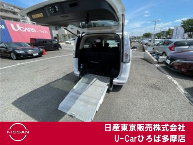 セレナ 2.0 20S 送迎パック チェアキャブ スロープ 車いす1名 サード仕様 オートスラ...
