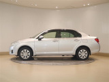 カローラアクシオ 1.5 ラグゼール 4WD 