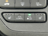 気になる車はすぐにお問い合わせください!画面右側の0066から始まる無料ダイヤルからお問い合わせ下さい!専門スタッフがお車のご質問にお答えいたします!