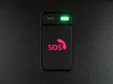 SOSコール 急病時や危険を感じた時SOSコールスイッチを押すと、専門のオペレーターに繋がって、警察や救急車への連携サポートしてくれます。(別途登録費用がかかります)