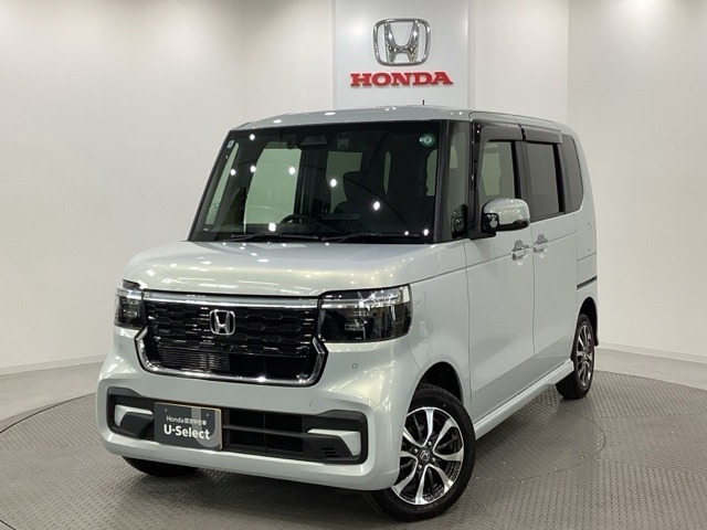 N-BOXカスタム  カスタム 660 4WD