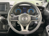 【ステアリングスイッチ】運転中、前方から目線をそらすことなく、オーディオ等の操作が可能な便利機能!安心&快適なドライブを演出してくれます♪