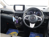 当店では中古車でも残価設定型ローンで乗れます。また当店ではご購入のお車(ガソリン国産車)全て次回お乗り換えまでオイル交換無料となります。