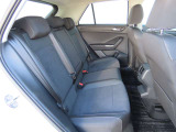 ISOFIX(イソフィックス)基準適合チャイルドシート固定装置!!安心楽々で対応チャイルドシートが取付できます。