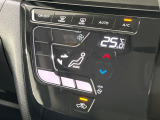 【オートエアコン】一度お好みの温度に設定すれば、車内の温度を検知し風量や温度を自動で調整。暑い…寒い…と何度もスイッチ操作をする必要はありません。快適な車内空間には必須の機能ですね♪