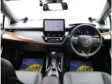 お車選びをお楽しみ頂けるよう、在庫車の展示スペースを十分に確保しております。