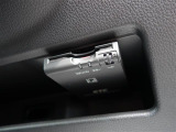 気になる車はすぐにお問い合わせください!画面右側の0066から始まる無料ダイヤルからお問い合わせ下さい!専門スタッフがお車のご質問にお答えいたします!