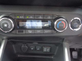 オートエアコン運転席・助手席シートヒーター付