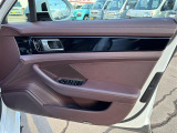 当店では皆様に安心してお車を運転していただくための自動車保険への加入やJAFへの加入もおこなえますのでご希望の方はお気軽にご相談下さい!
