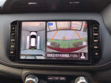 車を真上から画面で確認出来るアラウンドビューモニター♪画面を見ながら車庫入れが非常に楽になります!