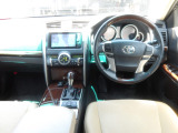 運転席からのインパネ周りです。