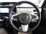 運転が楽しくなる明るく開放的な運転席まわりです。