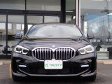 BMW在庫保有台数常時100台以上!ご来店の際はBMW本店(厚木市下荻野140-1)にご来店ください!弊社自慢の全天候型ショールーム!BMW在庫保有台数常時100台以上ございます!