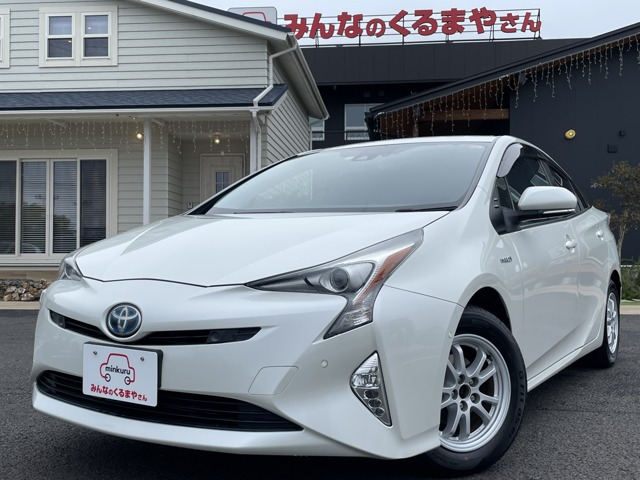 プリウス 1.8 A E-Four 4WD 