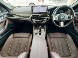 BMW Premium Selection 調布/〒182-0015東京都調布市八雲台2-14-1/TEL.042-426-1166/営業時間:10:00-18:00