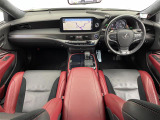 LS 500h Fスポーツ 4WD 本革シート