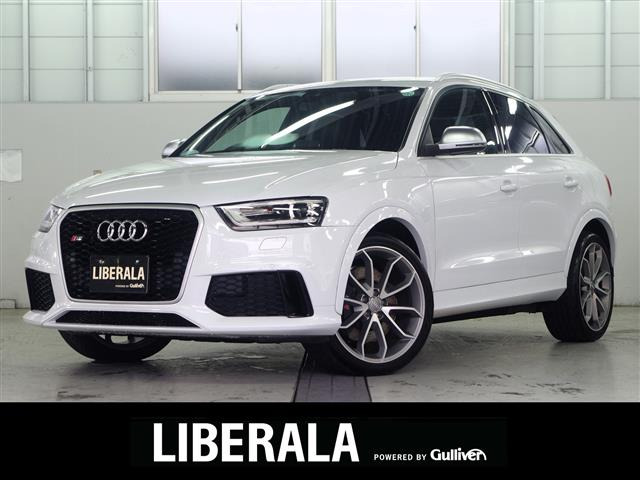 RS Q3 2.5 4WD 本革シート