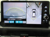 マルチビューカメラを搭載。上空から見下ろした様な画像で周囲を確認出来ます。