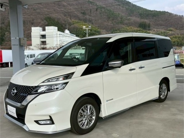 セレナ 1.2 e-POWER AUTECH 