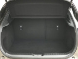 【トノカバー付き】荷物を隠しておけるので防犯や耐候性の向上の役割を担っています。 車外へ荷物が見えません。