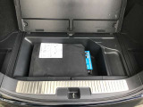 ボード下には収納スペースがあります。トノカバーもここに収納されています。
