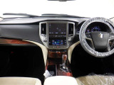 クラウン 2.5 ロイヤルサルーンG i-Four 4WD 
