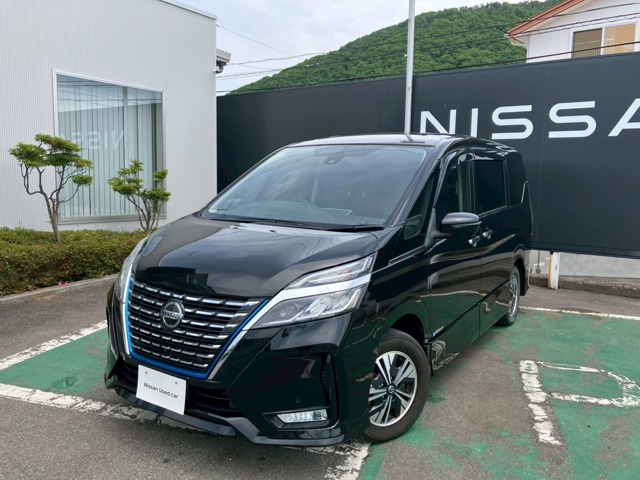 セレナ 1.2 e-POWER ハイウェイスター V 