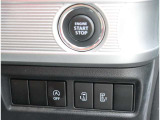 内外装クリーニングが実施されますので、気持ち良く新しいカーライフがスタートできます