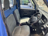 店頭にない車でもお探しいたします。新車・中古車、お気になられたお車がございましたら何なりとご相談ください。