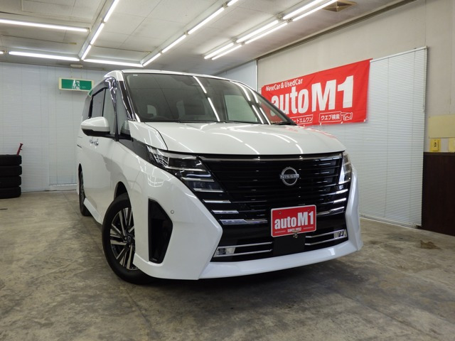 セレナ 1.4 e-POWER ハイウェイスター V 