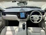 XC60 リチャージ プラグインハイブリッドT6 AWDインスクリプション 4WD