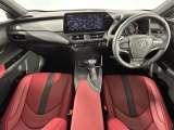 UX 250h Fスポーツ 4WD 本革シート