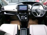 セレナ 1.2 e-POWER ハイウェイスター V 