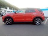 ロッキー 1.0 プレミアム 4WD 