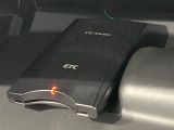 【ETC】高速道路の料金所をストレスなく通過!話題のスポットやサービスエリアに多い「スマートIC」利用時は必須のアイテムです。当店でセットアップを実施、ご納車当日からすぐにご利用いただけます!