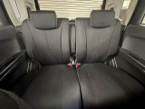 ☆納車までに車両美装など専任スタッフが作業いたします☆ 内装はスチーム洗浄をはじめ、できるだけ気分よくお乗りいただけるよう美装いたします!外装は機械で磨きをかけて、ワックスコーティングをかけています。