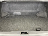 【トランク】積み込みやすくて、たっぷり積める荷室です。シートアレンジできるものは、乗車人数と荷物の量や大きさによってシートを動かすことができるので、より快適なドライブが可能です!