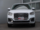 Q2 1.0 TFSI スポーツ 