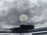 【BRABUSボンネットバッチ】