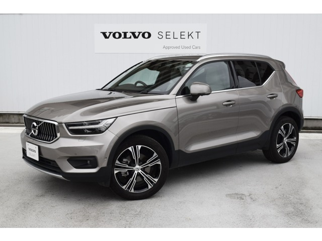 XC40 B4 AWD インスクリプション 4WD 
