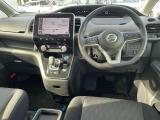 セレナ 1.2 e-POWER ハイウェイスター V 