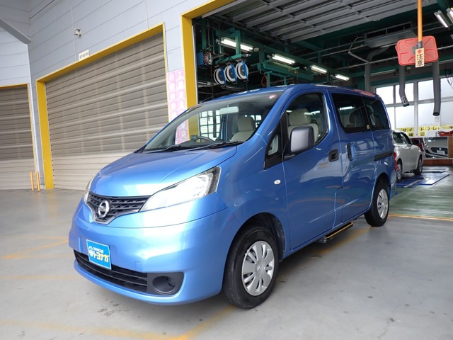 NV200バネットバン 1.6 チェアキャブ 車いす1名仕様 専用サードシート有 