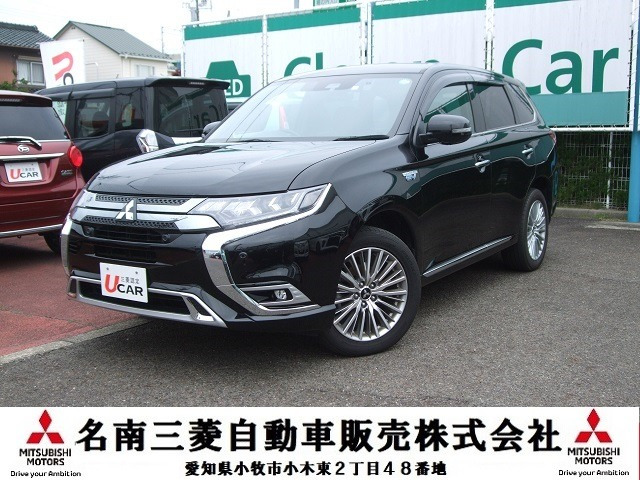 アウトランダーPHEV 2.4 G プラスパッケージ 4WD 