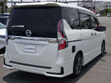 セレナ 2.0 ハイウェイスター V 4WD 