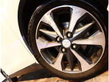ご来店いただければ軽自動車からスポーツカー、1ボックスやセダンや輸入車などパソコンひとつで800台すべての在庫をご覧いただくことができます!