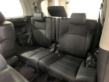 サードシートも十分なスペースをしっかり確保した7人乗りです。
