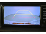 バックガイドモニターで、後方を確認しながら安心して駐車することができます。運転初心者も熟練者も必須の機能ですよ!