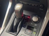 【ドライブモードセレクト】コンフォートな乗り味からスポーティな乗り味までスイッチ一つで切り替え可能。シーンや気分に合わせたモードを選べば、いつものドライブがより一層楽しくなります♪