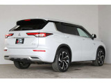 アウトランダー PHEV 2.4 P 4WD 